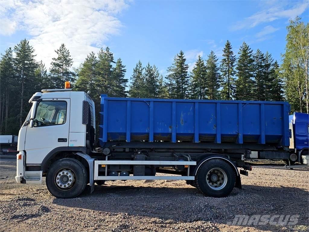 Volvo FM9 4x2 アームロール