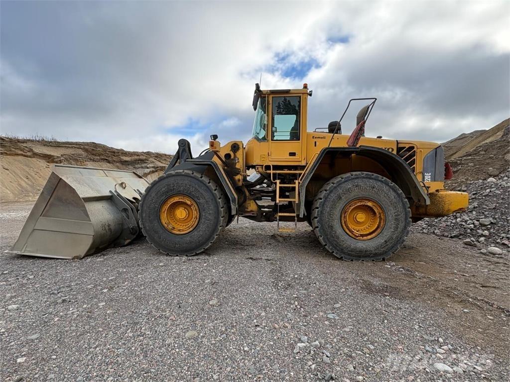 Volvo L 220 E ホイールローダー・タイヤショベル