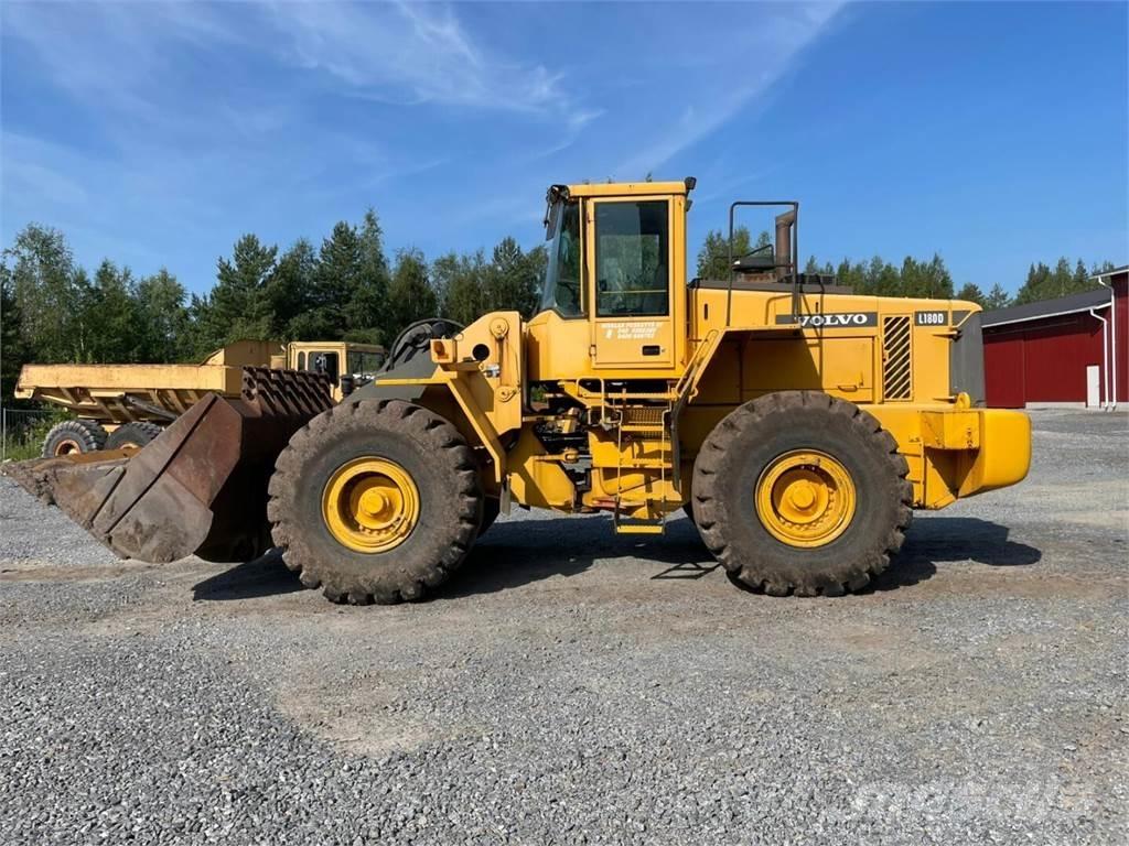Volvo L180D ホイールローダー・タイヤショベル