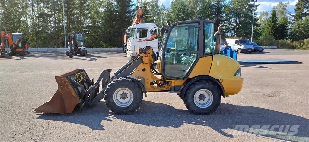 Volvo L25B-P ホイールローダー・タイヤショベル