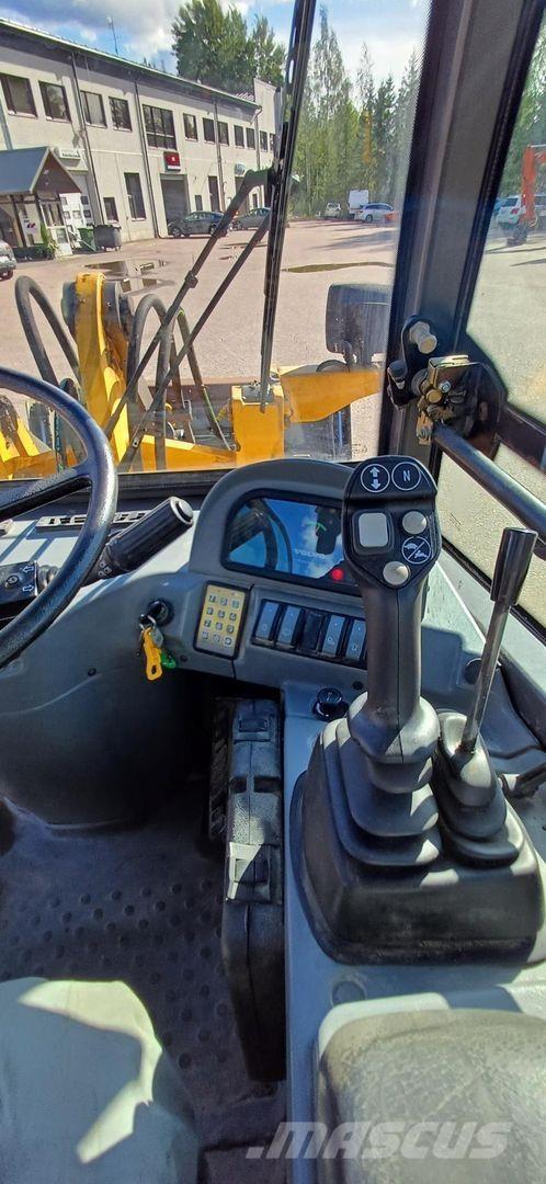 Volvo L25B-P ホイールローダー・タイヤショベル