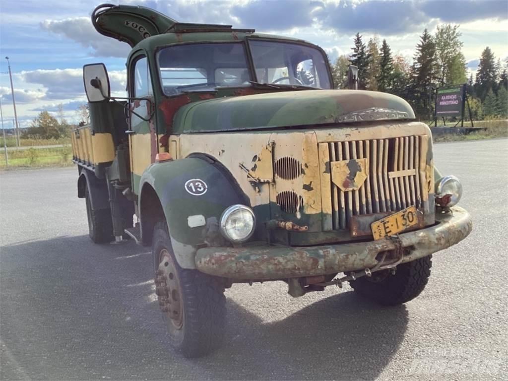 Volvo N 86 平ボディー