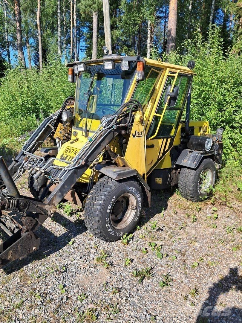 Wille 445 グランド整備機械-その他