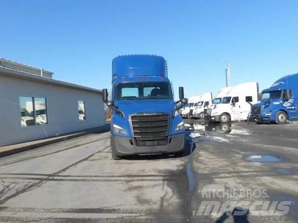 Freightliner CASCADIA 116 中古トラクターヘッド | トレーラーヘッド