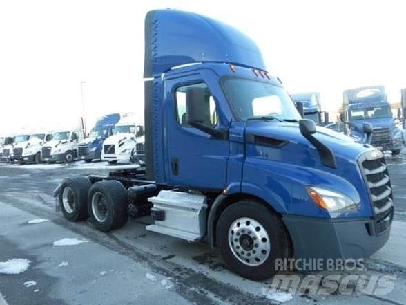 Freightliner CASCADIA 116 中古トラクターヘッド | トレーラーヘッド