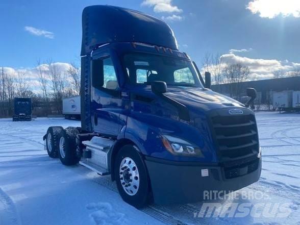 Freightliner CASCADIA 116 中古トラクターヘッド | トレーラーヘッド