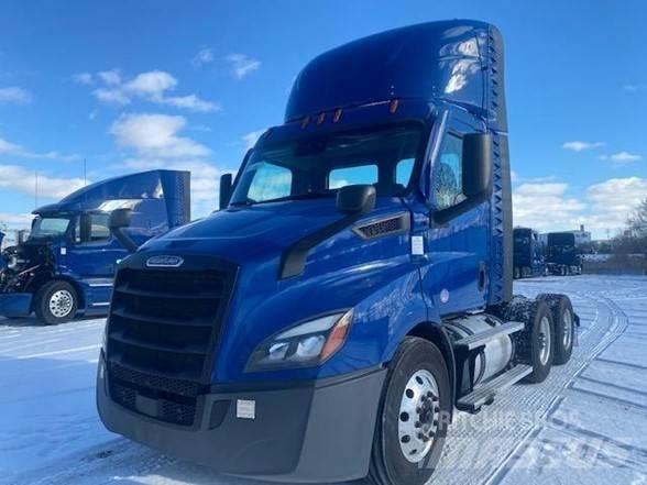 Freightliner CASCADIA 116 中古トラクターヘッド | トレーラーヘッド