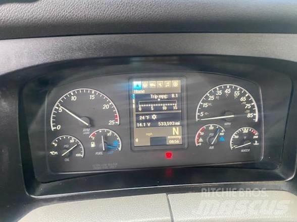 Freightliner CASCADIA 116 中古トラクターヘッド | トレーラーヘッド