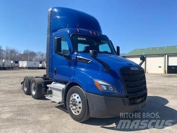 Freightliner CASCADIA 116 中古トラクターヘッド | トレーラーヘッド