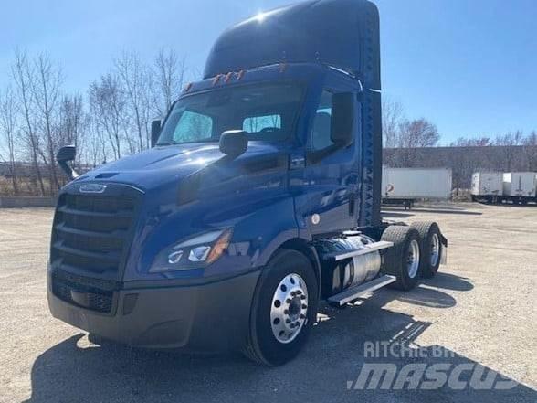 Freightliner CASCADIA 116 中古トラクターヘッド | トレーラーヘッド