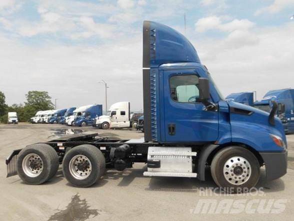 Freightliner CASCADIA 116 中古トラクターヘッド | トレーラーヘッド