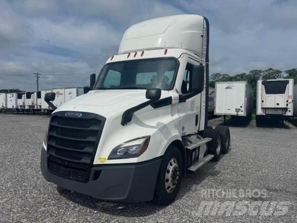 Freightliner CASCADIA 116 中古トラクターヘッド | トレーラーヘッド