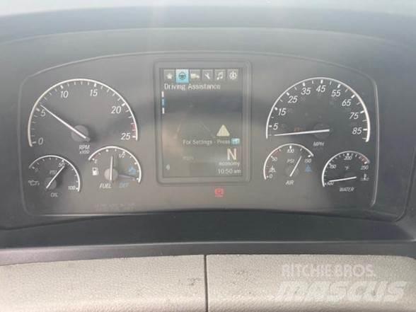 Freightliner CASCADIA 116 中古トラクターヘッド | トレーラーヘッド