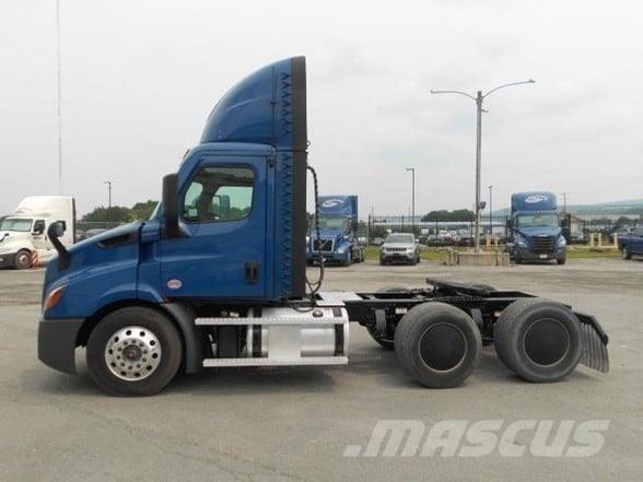 Freightliner CASCADIA 116 中古トラクターヘッド | トレーラーヘッド