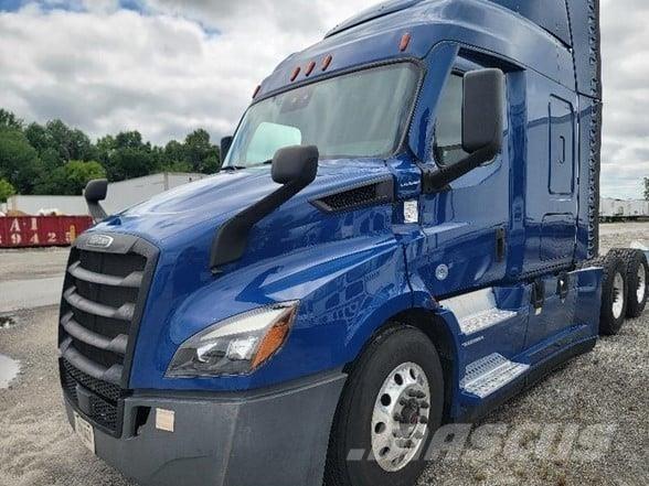 Freightliner CASCADIA 116 中古トラクターヘッド | トレーラーヘッド