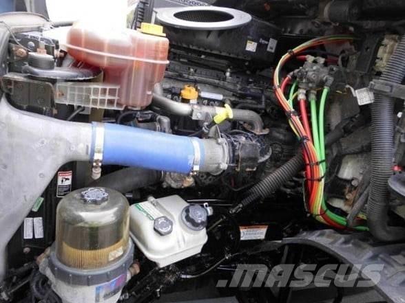 Freightliner CASCADIA 116 中古トラクターヘッド | トレーラーヘッド