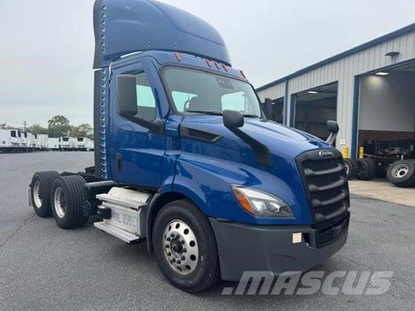 Freightliner CASCADIA 116 中古トラクターヘッド | トレーラーヘッド