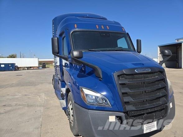 Freightliner CASCADIA 116 中古トラクターヘッド | トレーラーヘッド