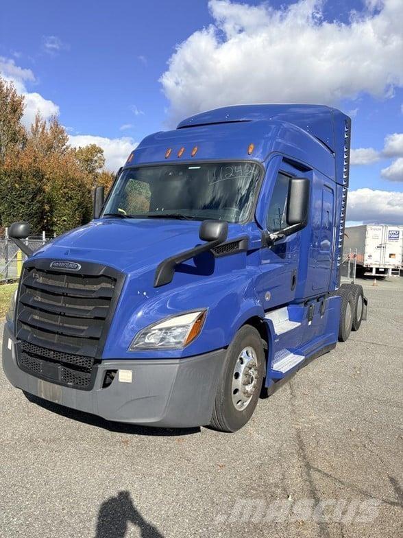 Freightliner CASCADIA 116 中古トラクターヘッド | トレーラーヘッド