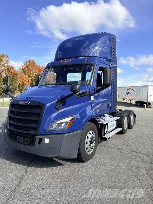 Freightliner CASCADIA 116 中古トラクターヘッド | トレーラーヘッド
