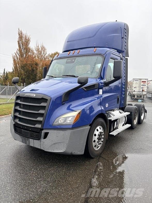 Freightliner CASCADIA 116 中古トラクターヘッド | トレーラーヘッド