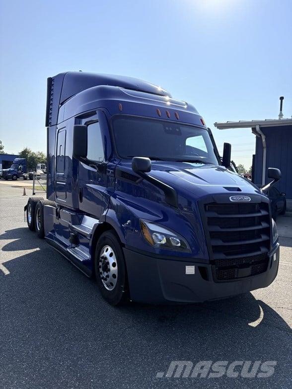 Freightliner CASCADIA 116 中古トラクターヘッド | トレーラーヘッド