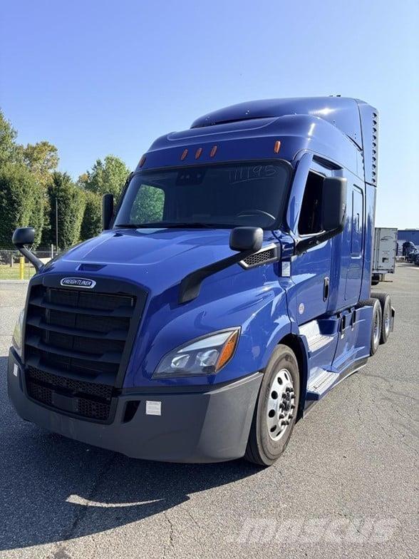 Freightliner CASCADIA 116 中古トラクターヘッド | トレーラーヘッド