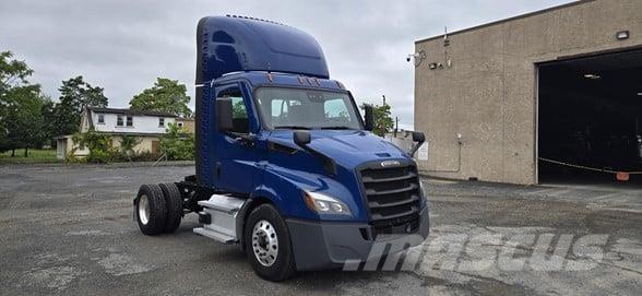 Freightliner CASCADIA 116 中古トラクターヘッド | トレーラーヘッド