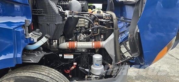 Freightliner CASCADIA 116 中古トラクターヘッド | トレーラーヘッド