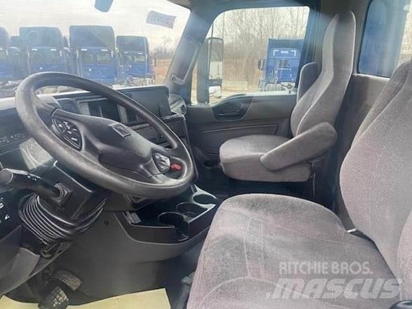 International LT 中古トラクターヘッド | トレーラーヘッド