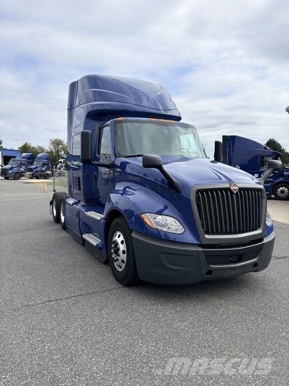 International LT 中古トラクターヘッド | トレーラーヘッド