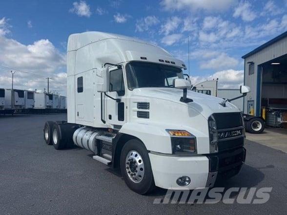 Mack ANTHEM 64T 中古トラクターヘッド | トレーラーヘッド