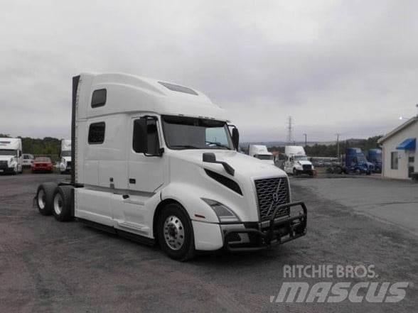 Volvo VNL64T860 中古トラクターヘッド | トレーラーヘッド