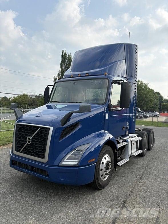 Volvo VNR64T300 中古トラクターヘッド | トレーラーヘッド