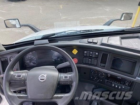 Volvo VNR64T300 中古トラクターヘッド | トレーラーヘッド