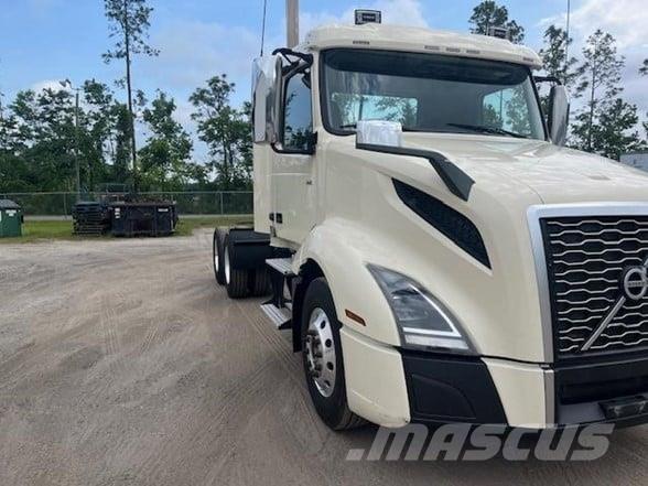 Volvo VNR64T300 中古トラクターヘッド | トレーラーヘッド