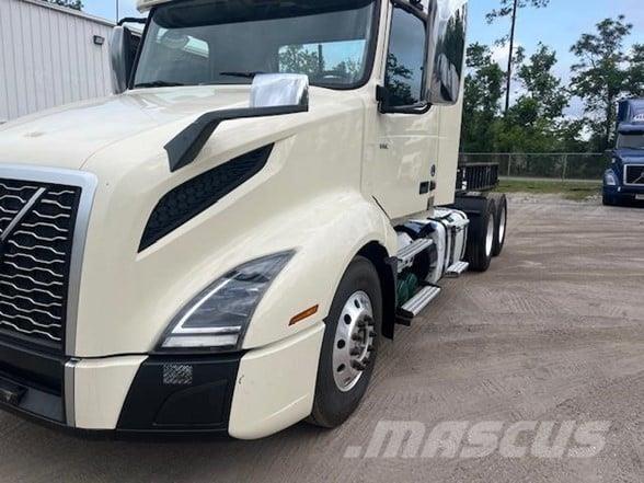 Volvo VNR64T300 中古トラクターヘッド | トレーラーヘッド