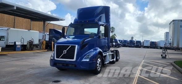 Volvo VNR64T300 中古トラクターヘッド | トレーラーヘッド
