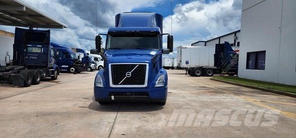 Volvo VNR64T640 中古トラクターヘッド | トレーラーヘッド