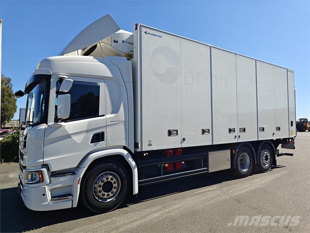 Scania P410 冷凍冷蔵車