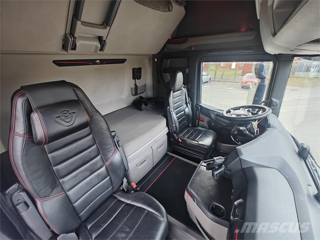 Scania R650 アームロール