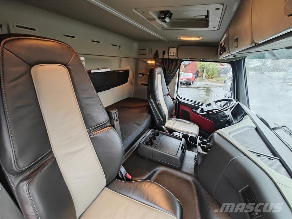 Volvo FM330 ボックスボディー、ウイング、箱車