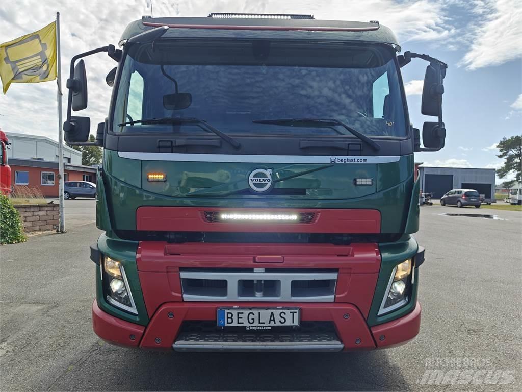 Volvo FMX460 クレーントラック、ユニック車