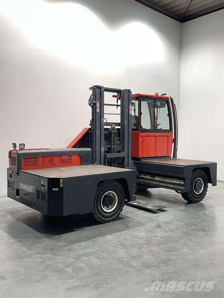 Combilift C6000FSL サイドローダー