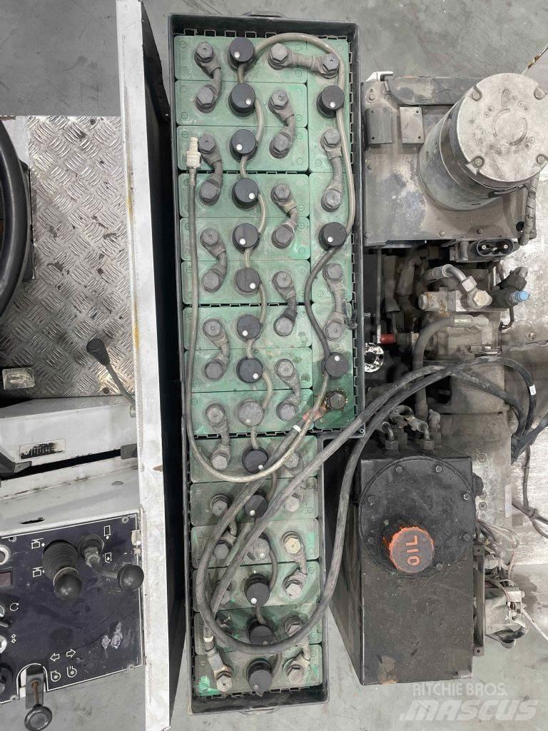 Dulevo 86 EL 路面清掃機