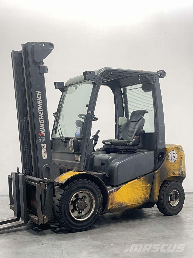 Jungheinrich DFG 430 ディーゼル・軽油