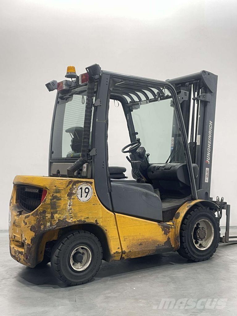 Jungheinrich DFG 430 ディーゼル・軽油