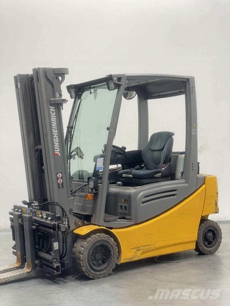 Jungheinrich EFG 320 バッテリーフォークリフト