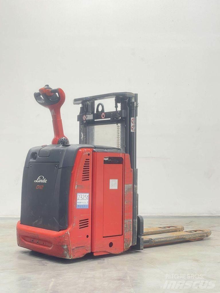 Linde D12-133 ウォーキンフォークリフト