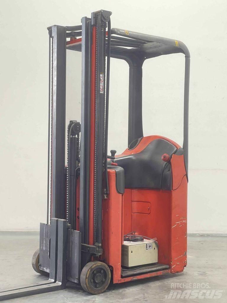 Linde E10-334 自走式スタッカー